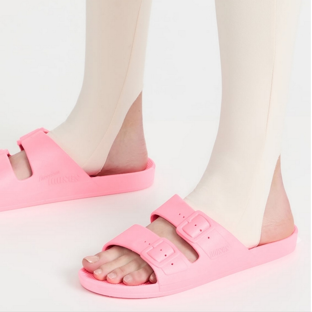 Brand New Freedom Moses-Moses Two Band Slides size 8/9